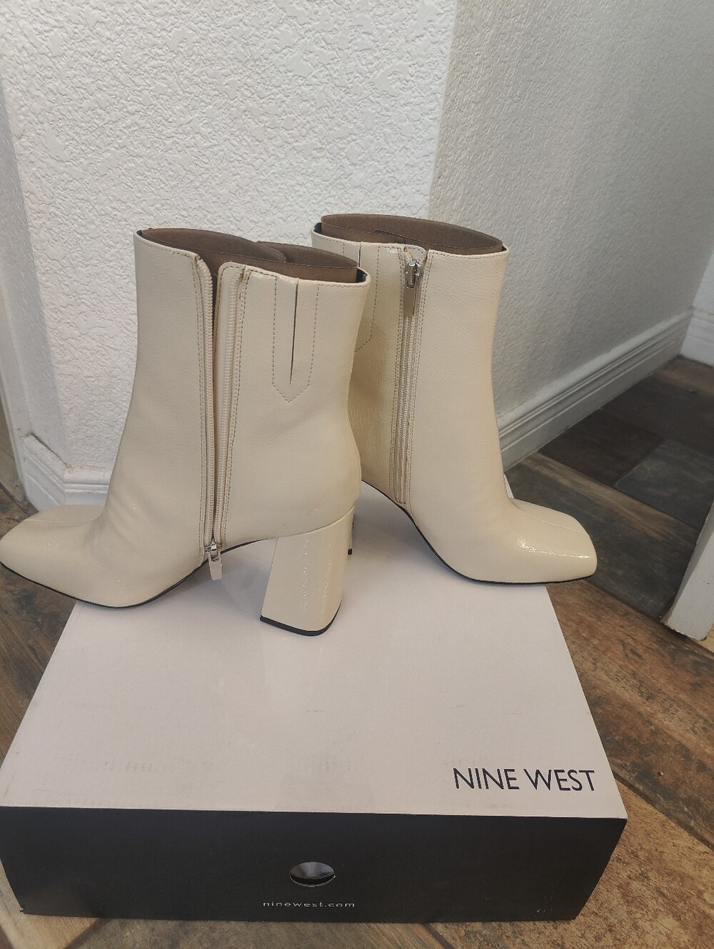 Nine West Ankle Boots, Square Toe, Size 9, Ivory - Picture 8 of 12
